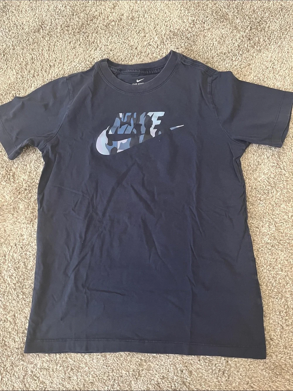 Lot of 4 tee shirts